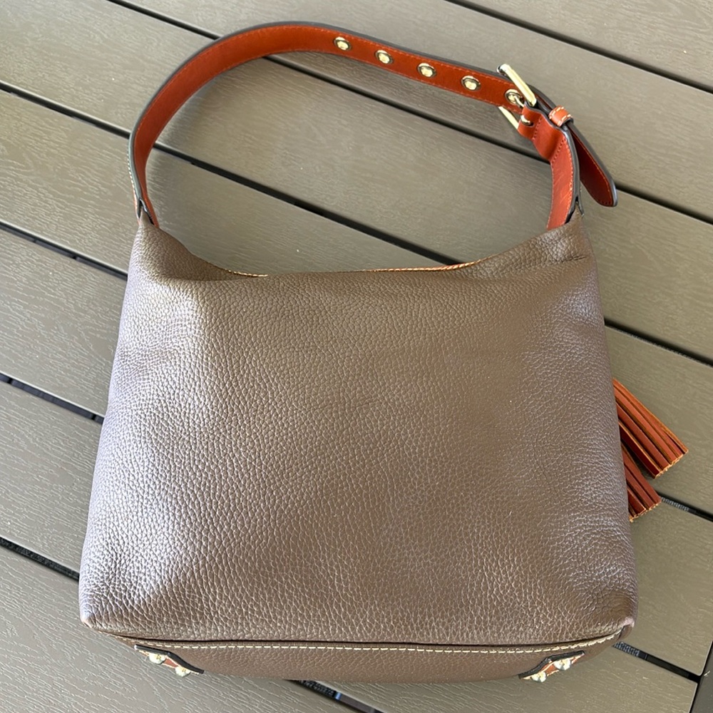 Dooney & Bourke Brown Leather Pebble Grain Paige Sac Hobo‎ Bag - Picture 3 of 16
